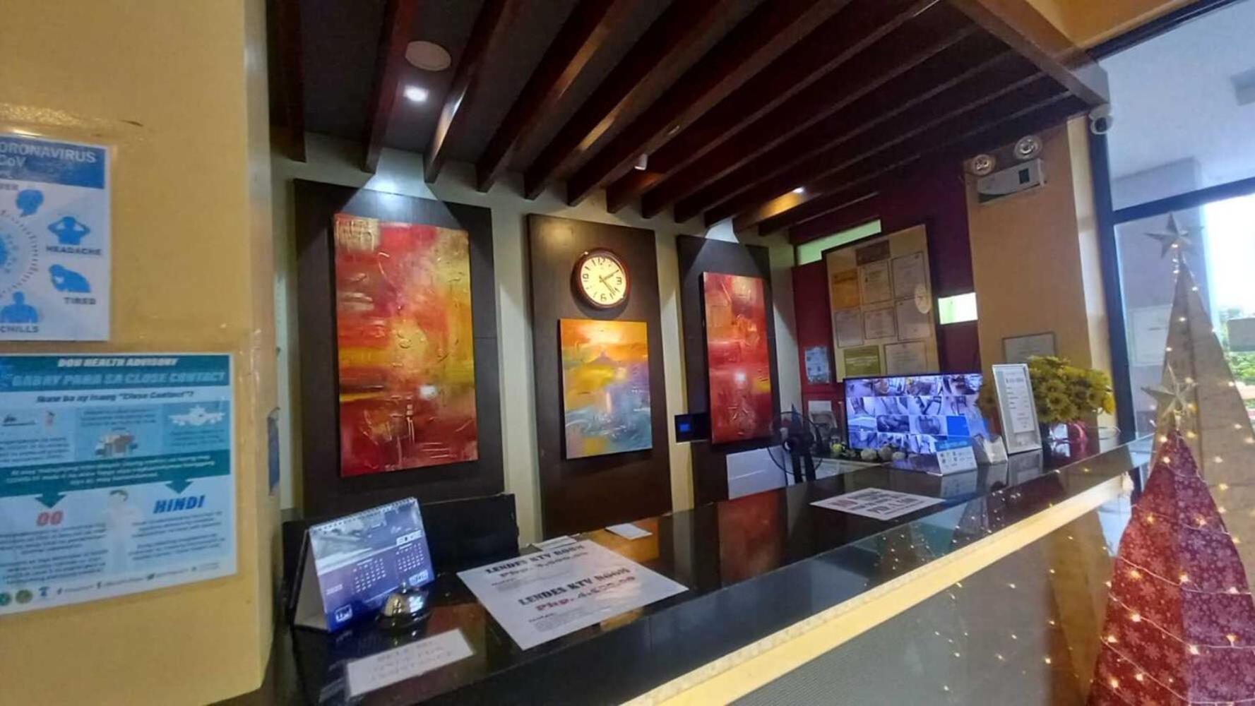 Oyo 1037 Lendes Tourist Inn Main 纳加 外观 照片